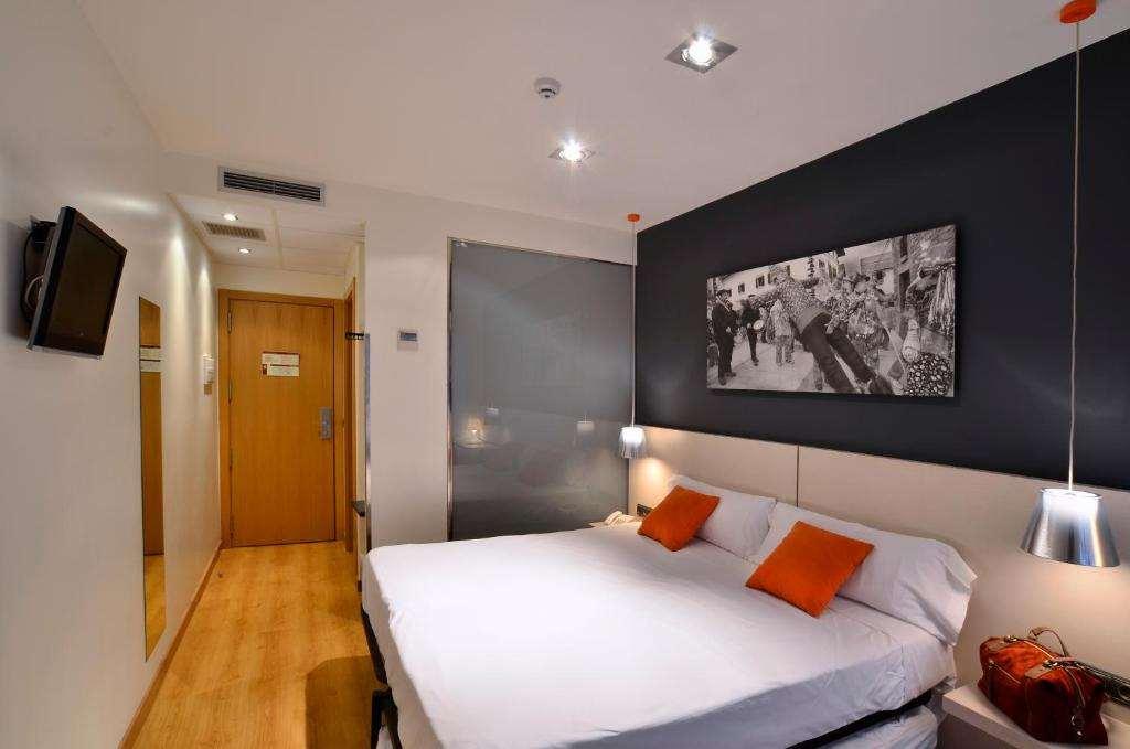 Hotel Bed4U Tudela Bilik gambar